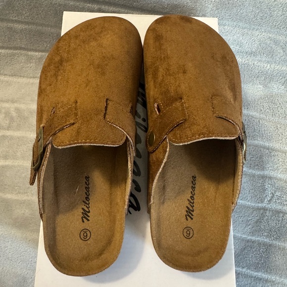 Milocaca Brown Adjustable Buckle Faux Suede Clogs Size 6 - Picture 6 of 9